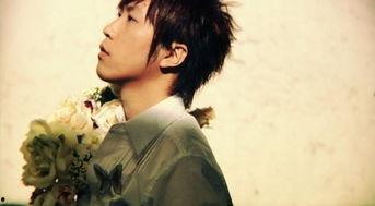 超小只的阿信背景